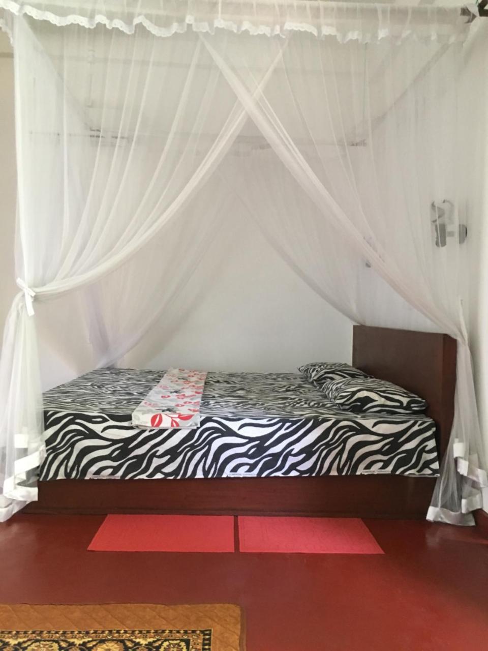 Vivid Lanka Bed & Breakfast Bentota Exterior photo